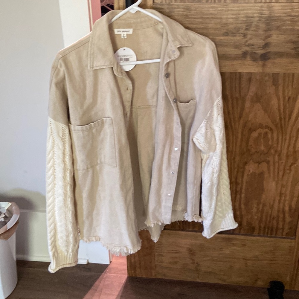 JEAN JACKET WITH CROCHET ARMS